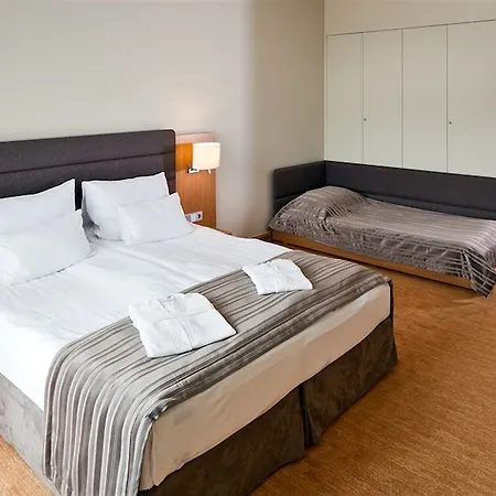 Marriott & 4*