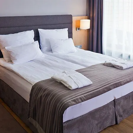 Marriott & מלון 4*