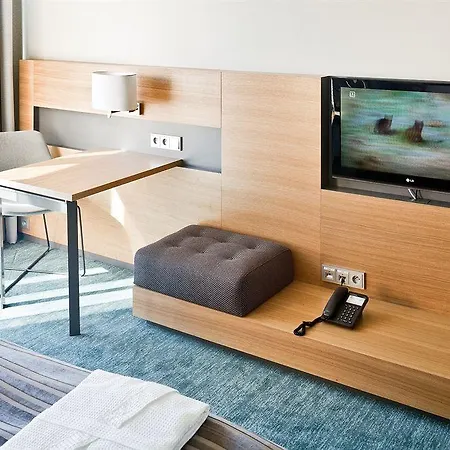 מלון Marriott & 4*