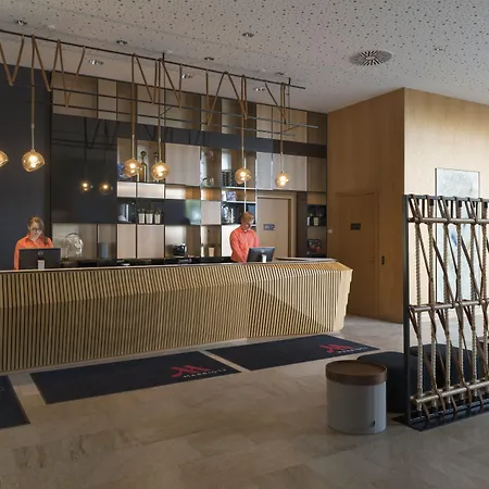 Marriott & מלון