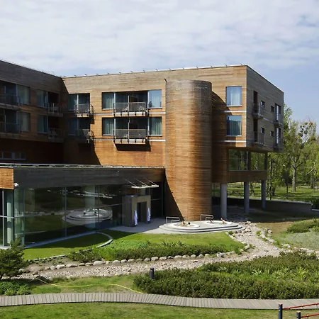 מלון Marriott & 4*