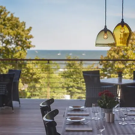Marriott & Ξενοδοχείο 4*